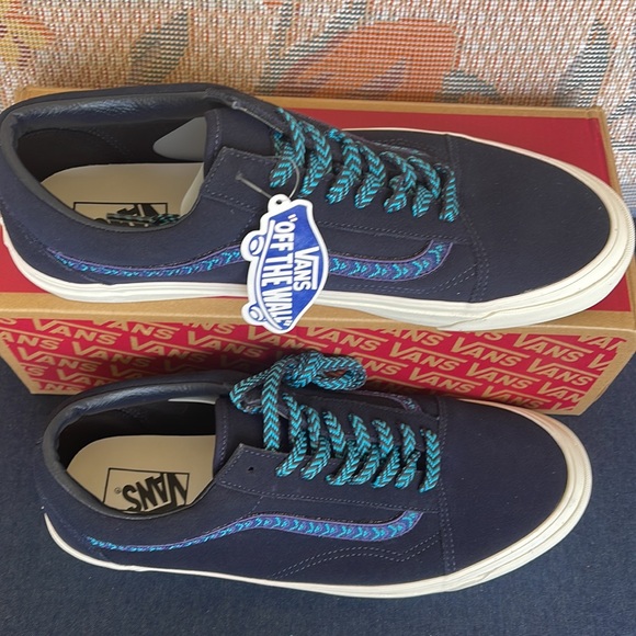 Vans Men’s Old Skool 36 D
(Anaheim Factory) Dyed Na
VN0A54F3B66 sneakers - Picture 3 of 16